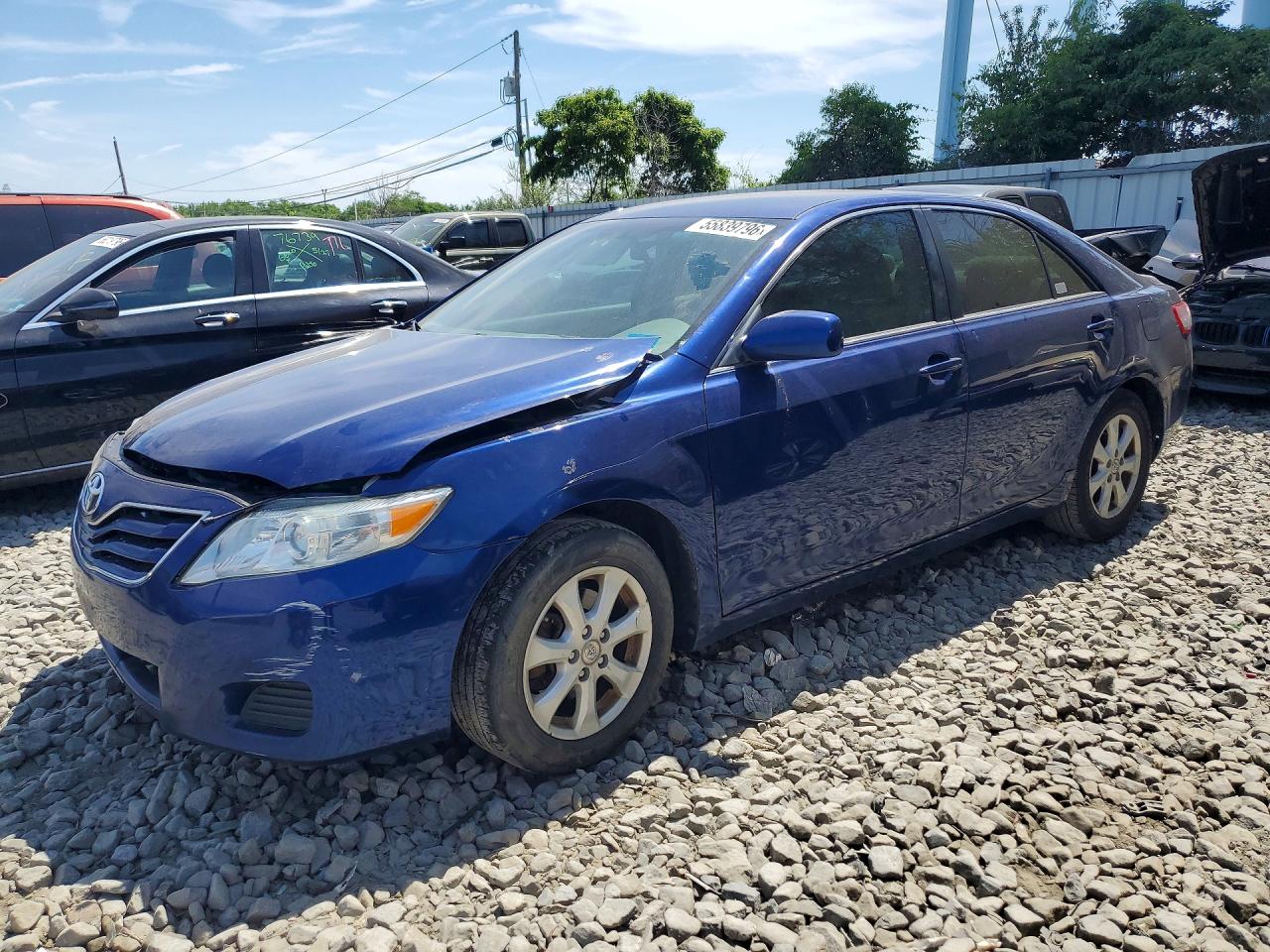 Salvage Toyota Camry Image