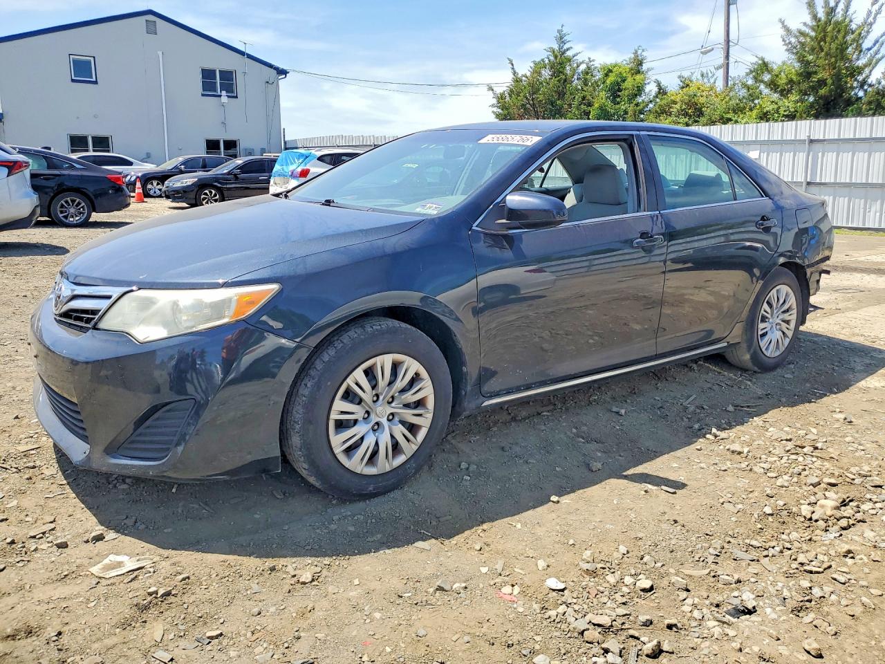 Salvage Toyota Camry Image