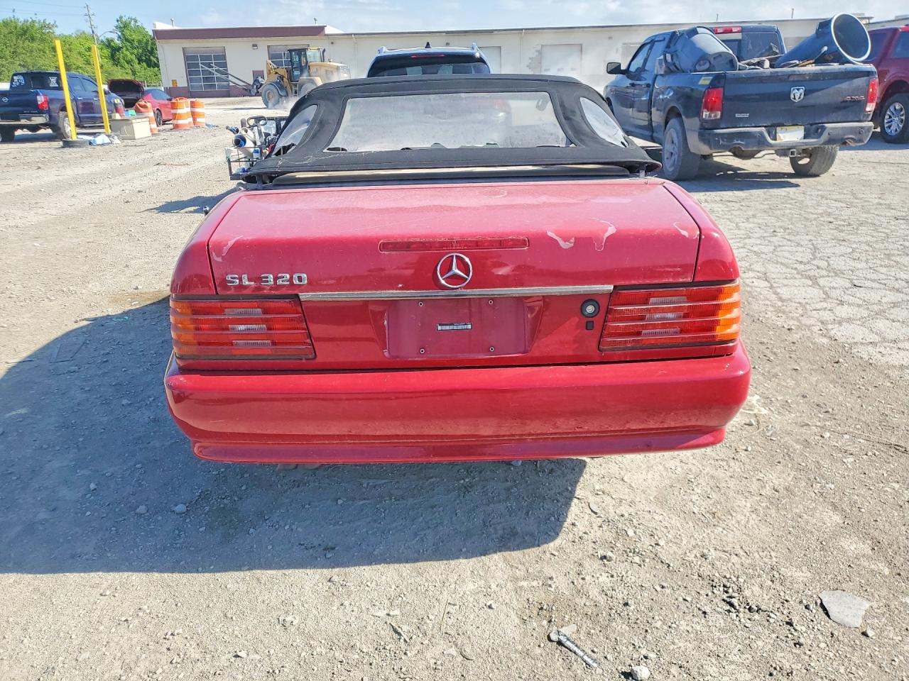 Mercedes-Benz S-Class 320