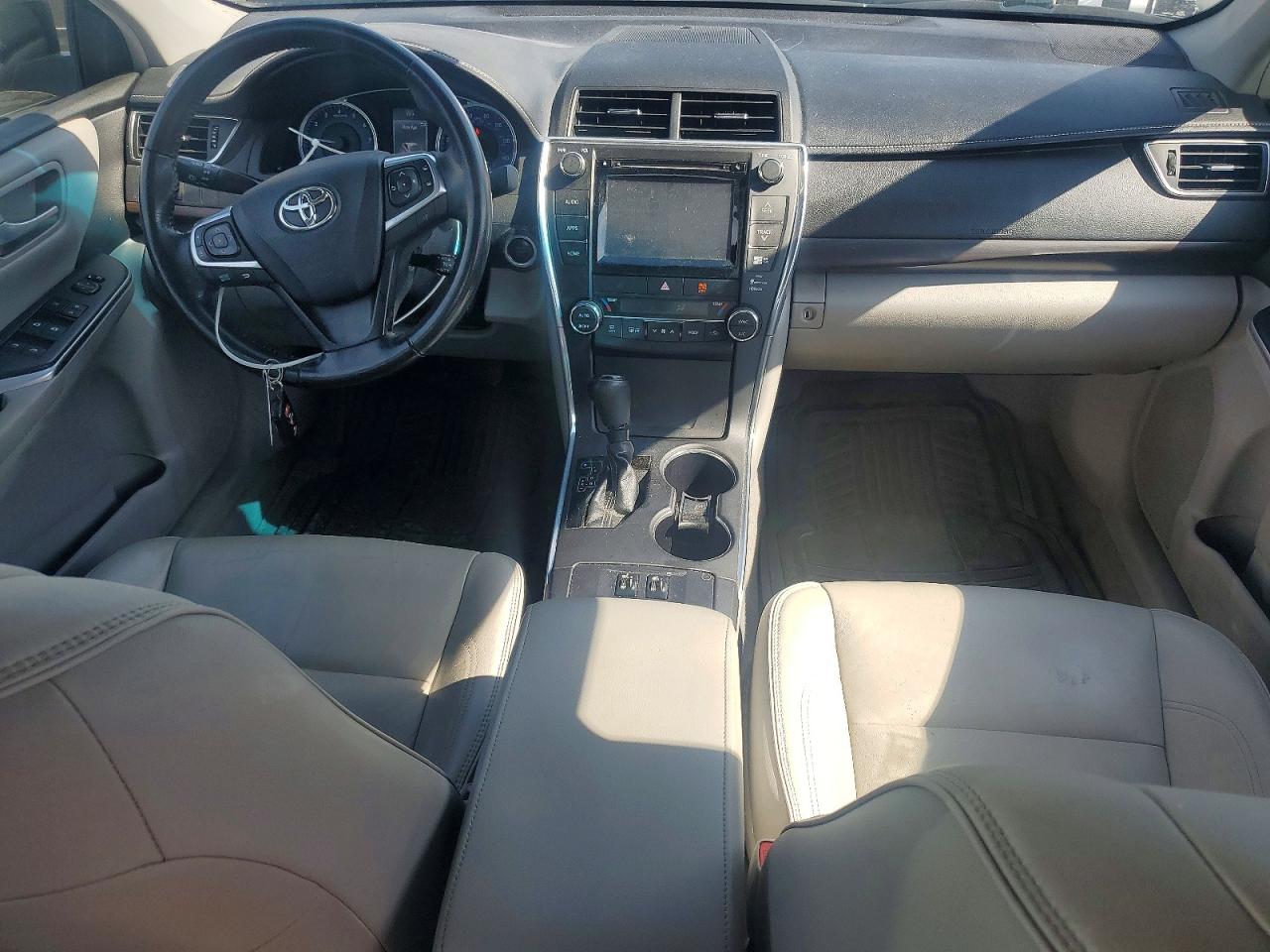 Toyota Camry Xle