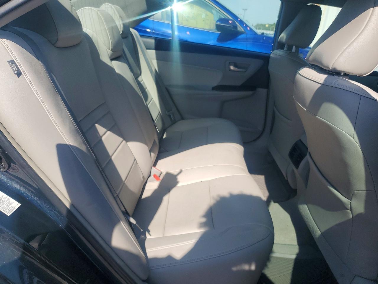 Toyota Camry Xle