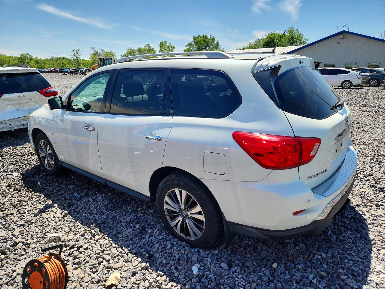 Nissan Pathfinder Sl