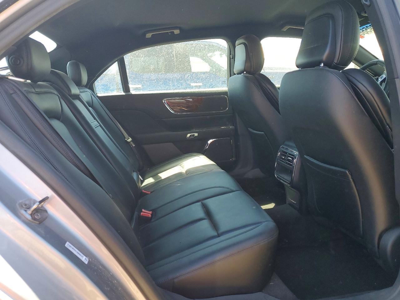 Lincoln Continental