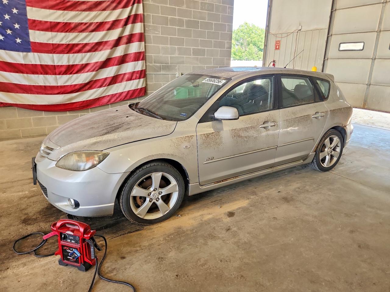 Salvage Mazda Mazda3 Image