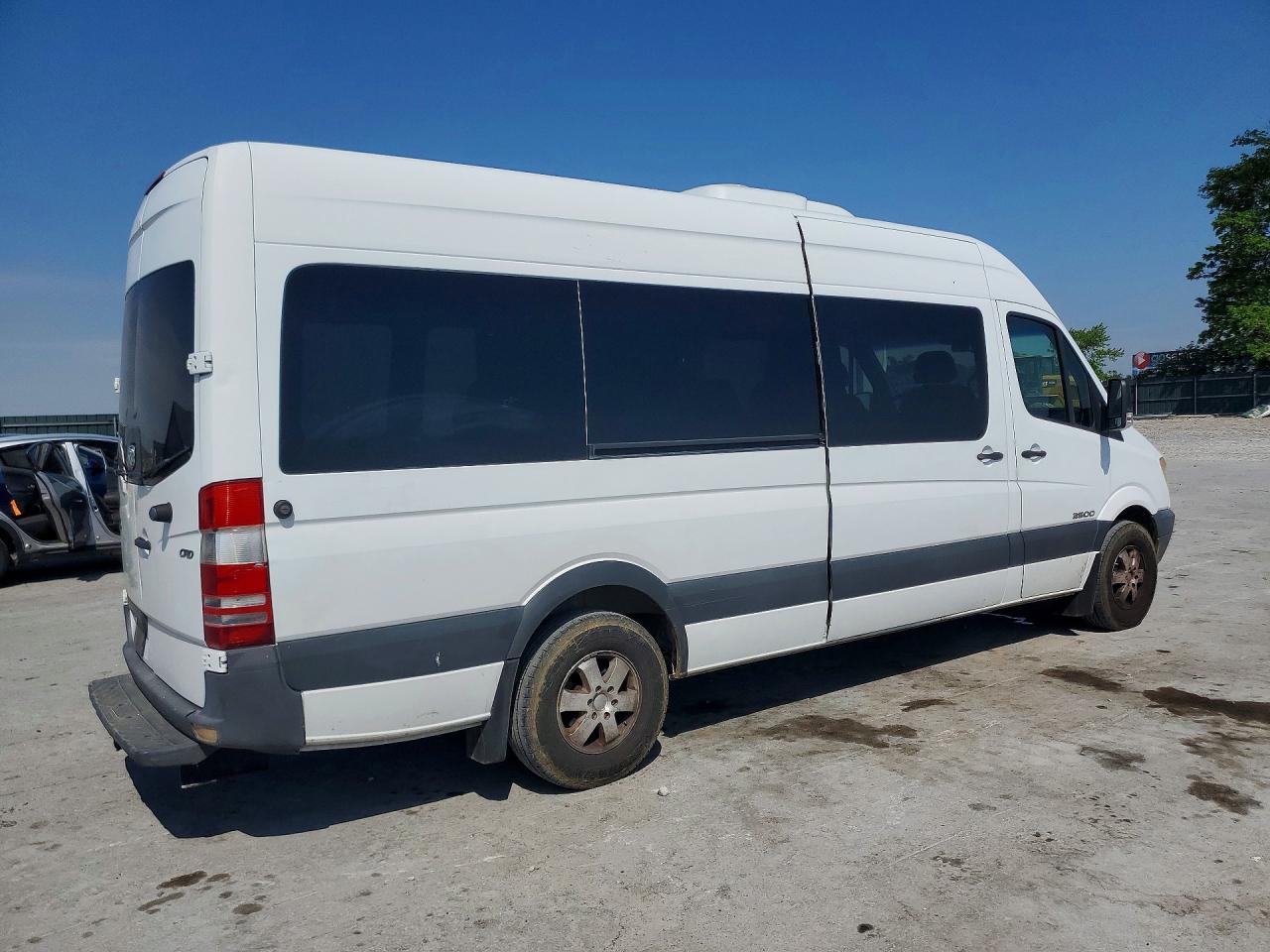 Dodge Sprinter 2500