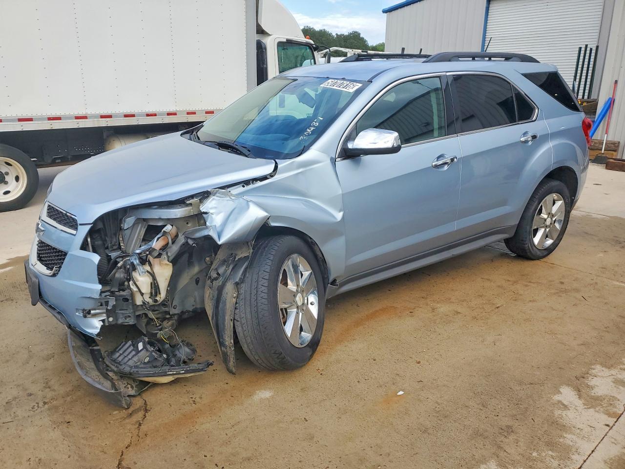 Salvage Chevrolet Equinox Image