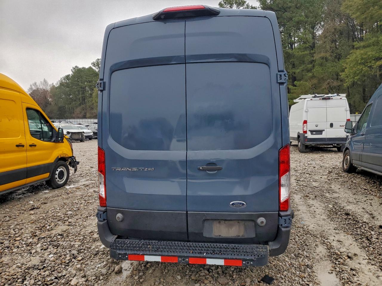 Ford Transit T-250