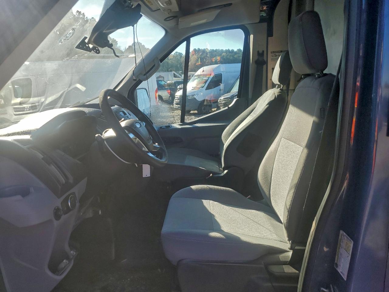 Ford Transit T-250