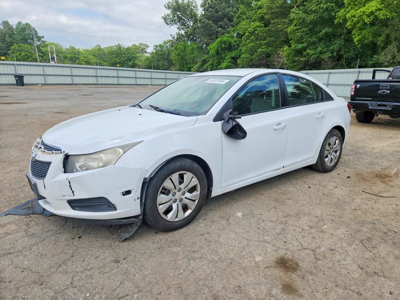 Salvage Chevrolet Cruze Image