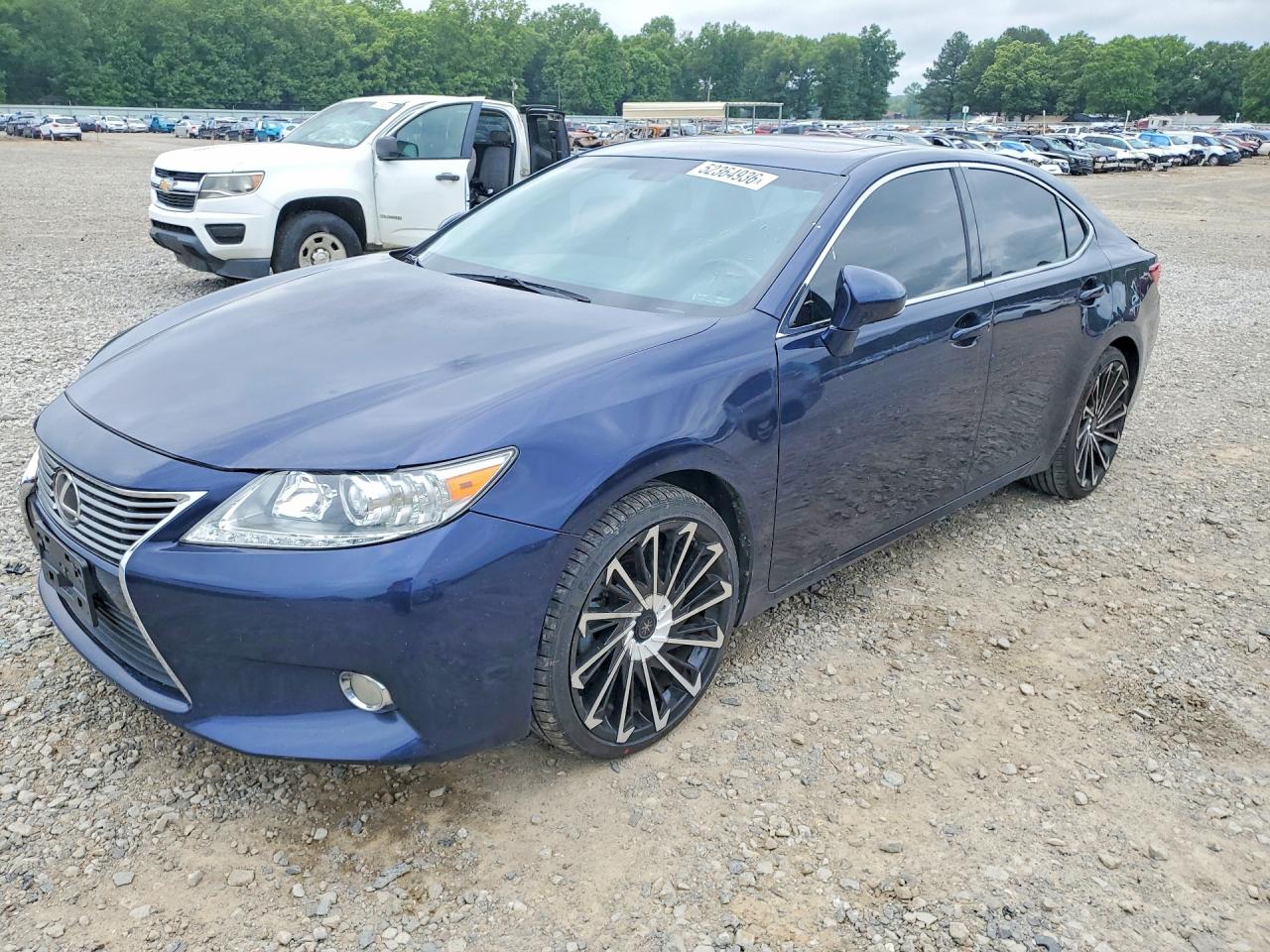 Salvage Lexus Es Image
