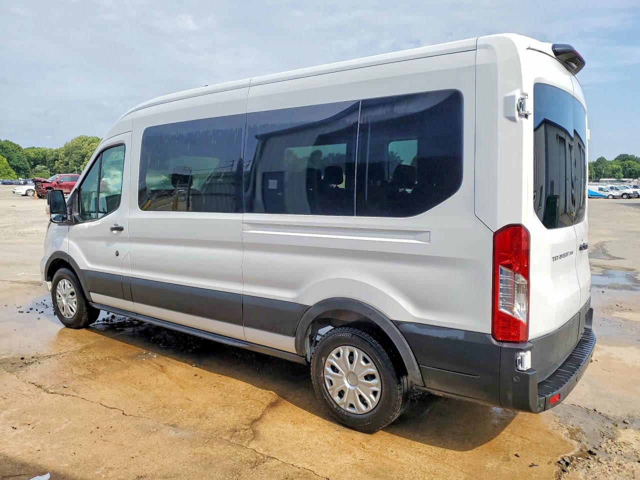 Ford Transit T-350