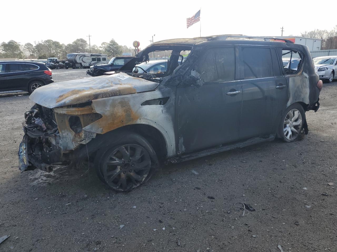 Salvage INFINITI Qx Image