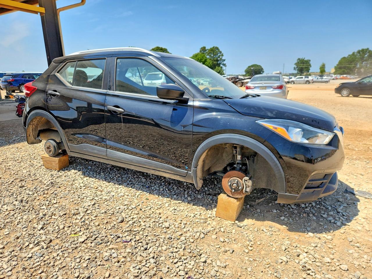 Nissan Kicks S