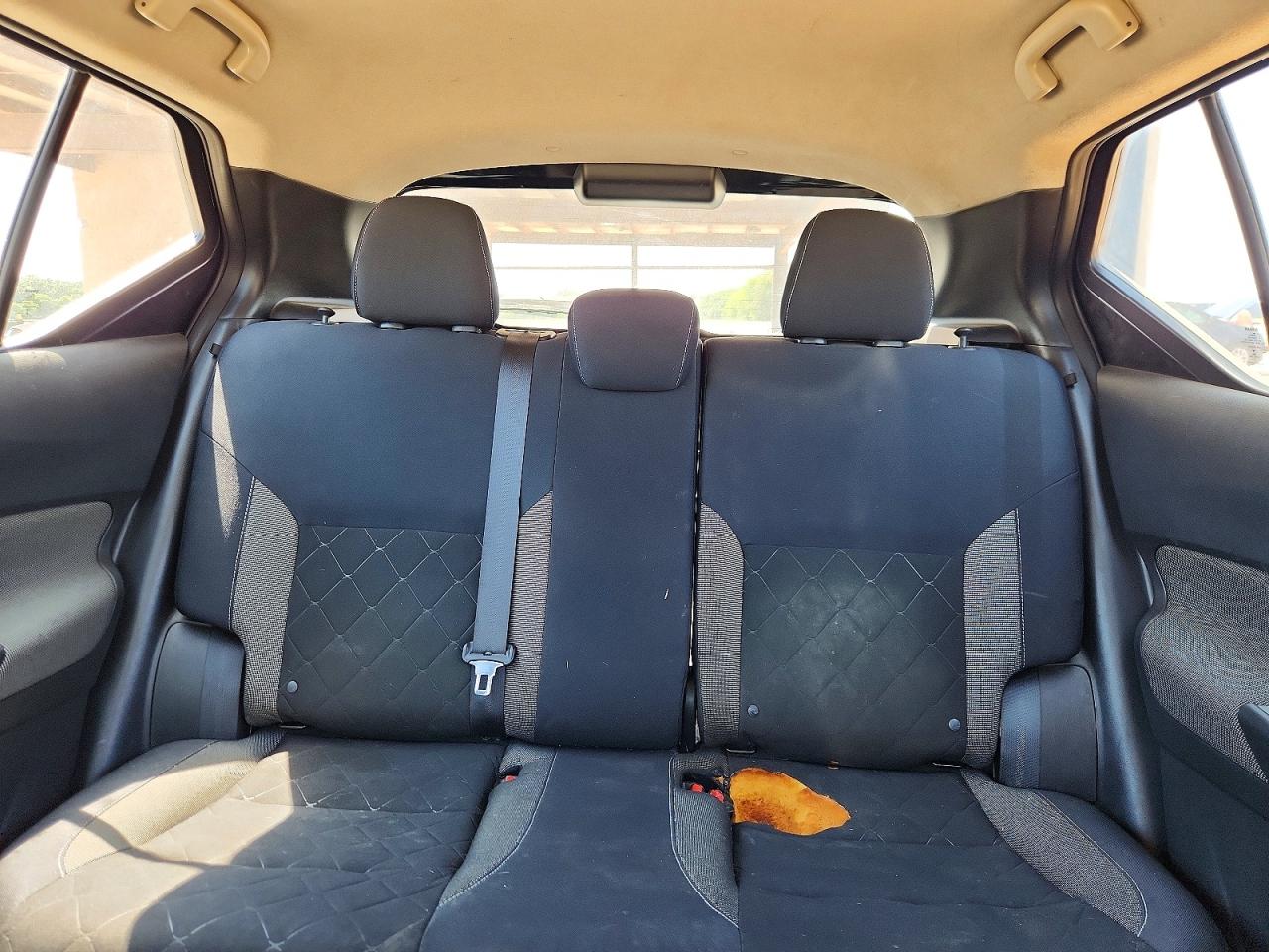 Nissan Kicks S