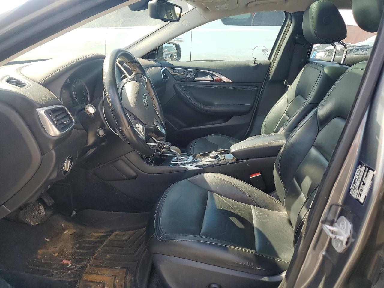 INFINITI Qx Base