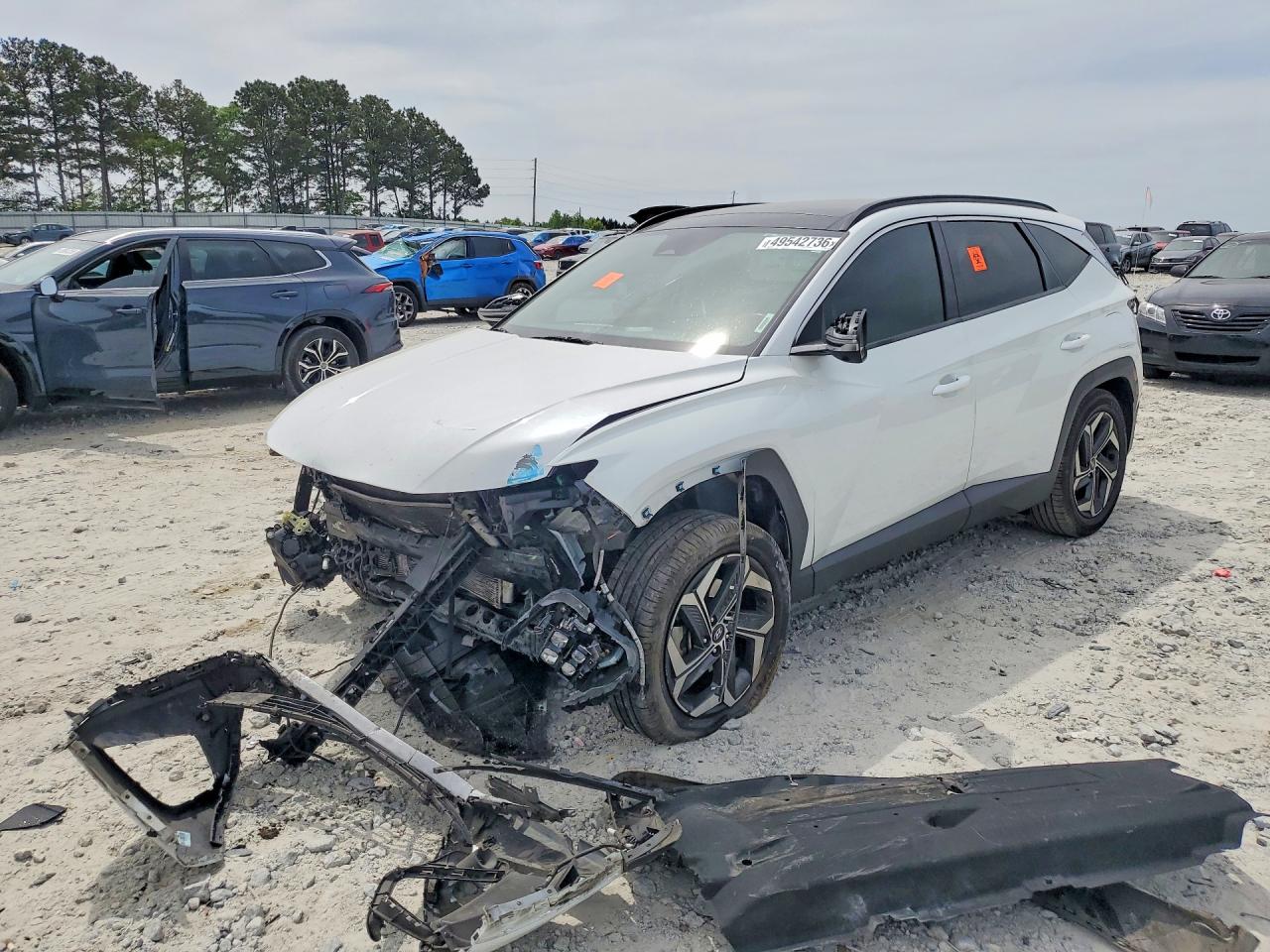 Salvage Hyundai TUCSON Image