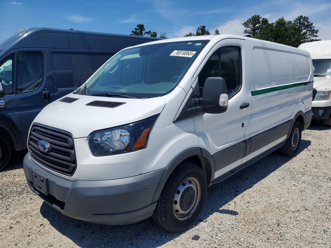 Salvage Ford Transit Image