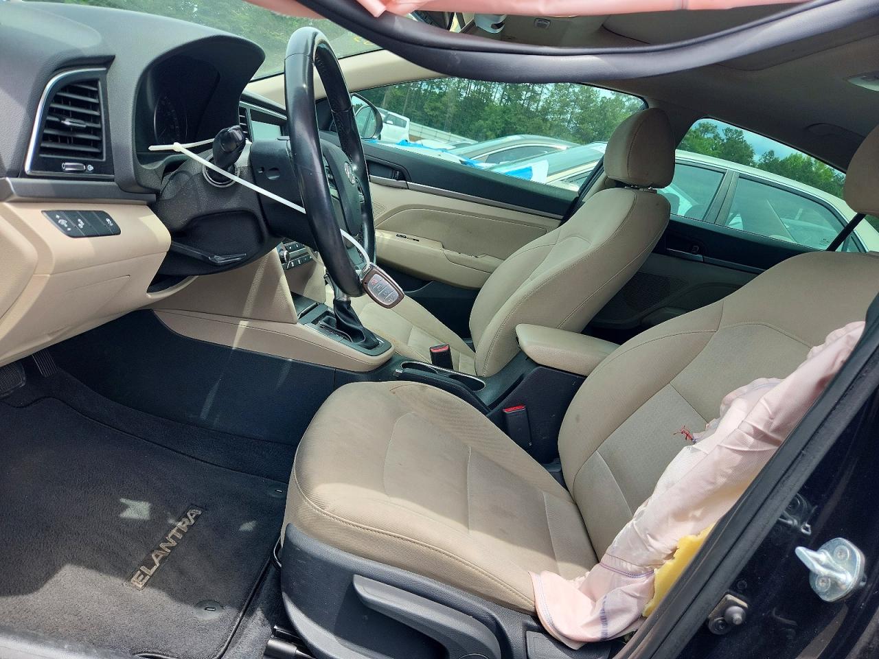 Hyundai ELANTRA Value Edition
