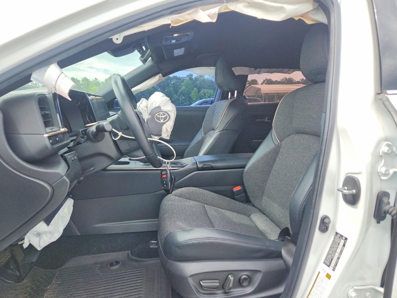 Toyota Crown Xle Xle