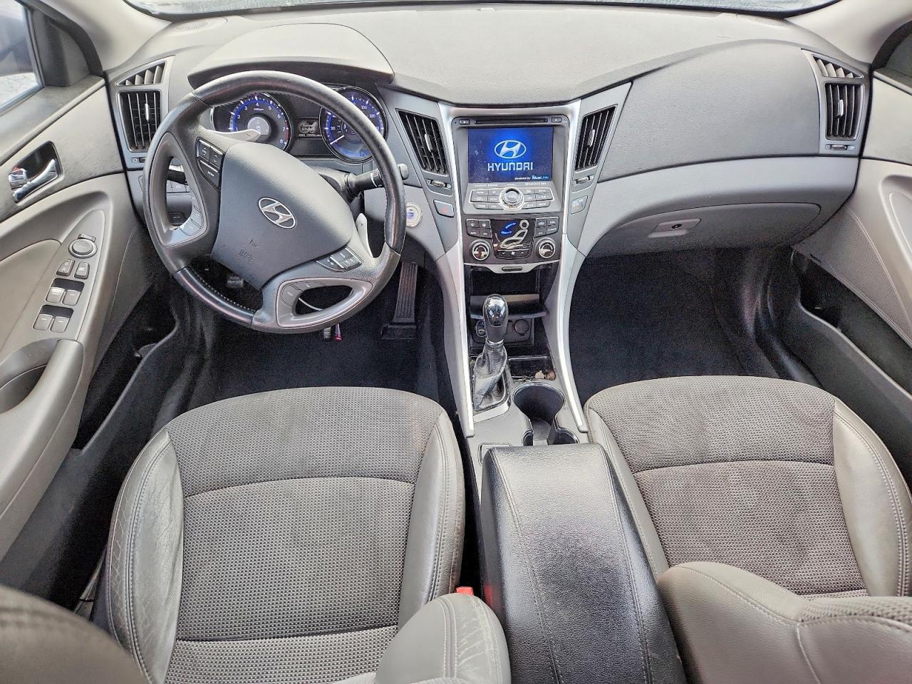 Hyundai SONATA Se 2.0t