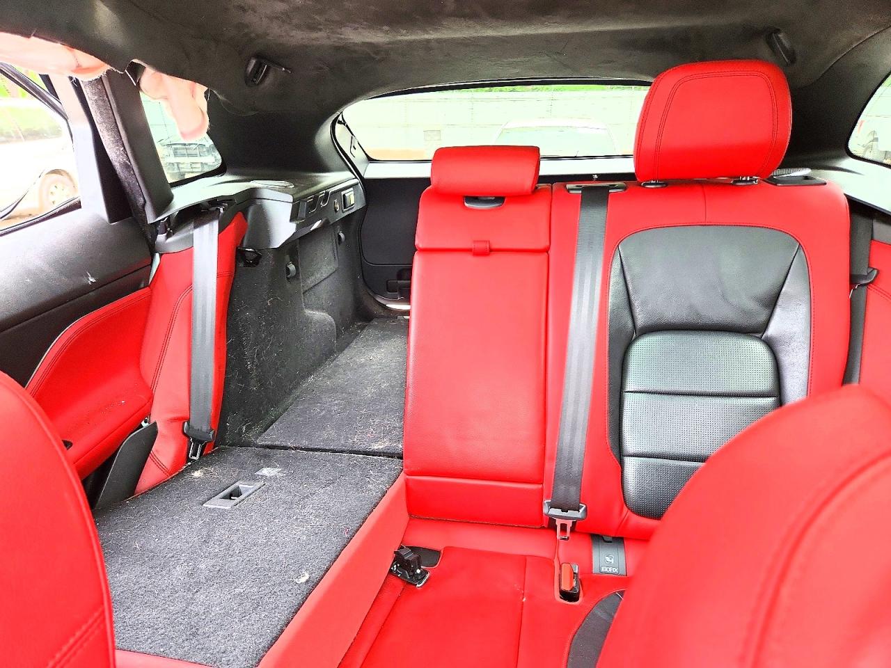 Jaguar F-PACE S