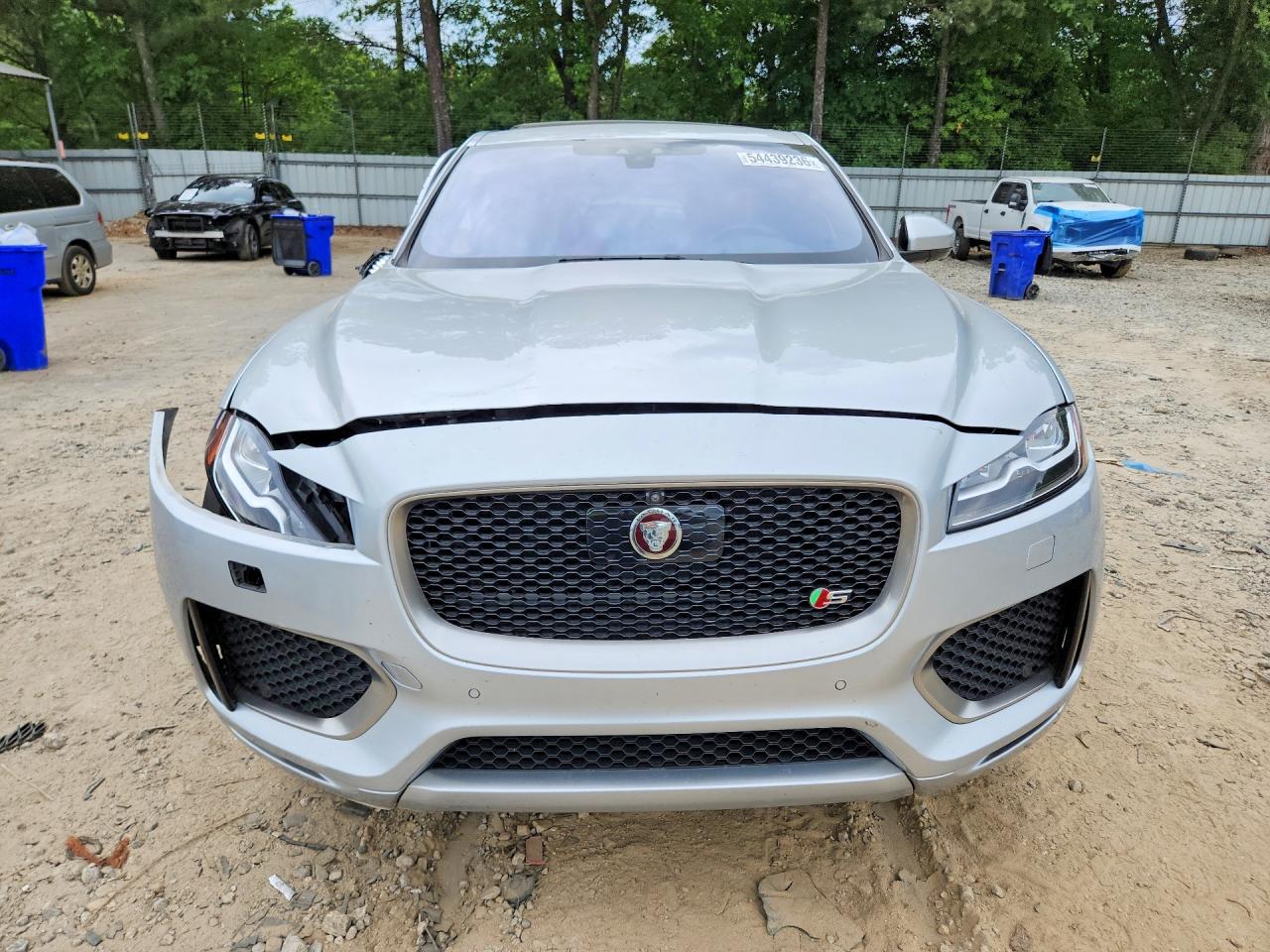 Jaguar F-PACE S
