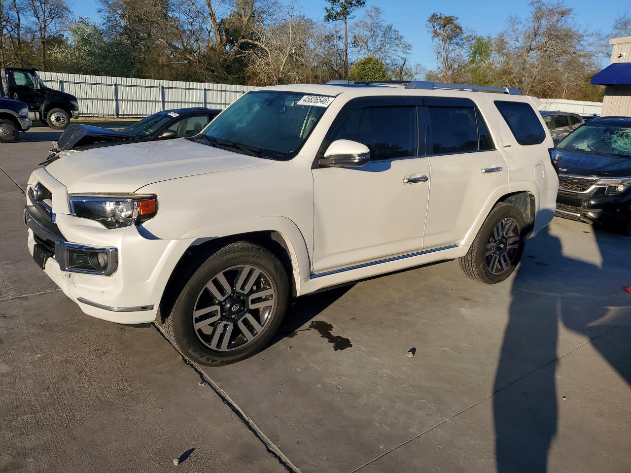 Salvage Toyota 4Runner Image