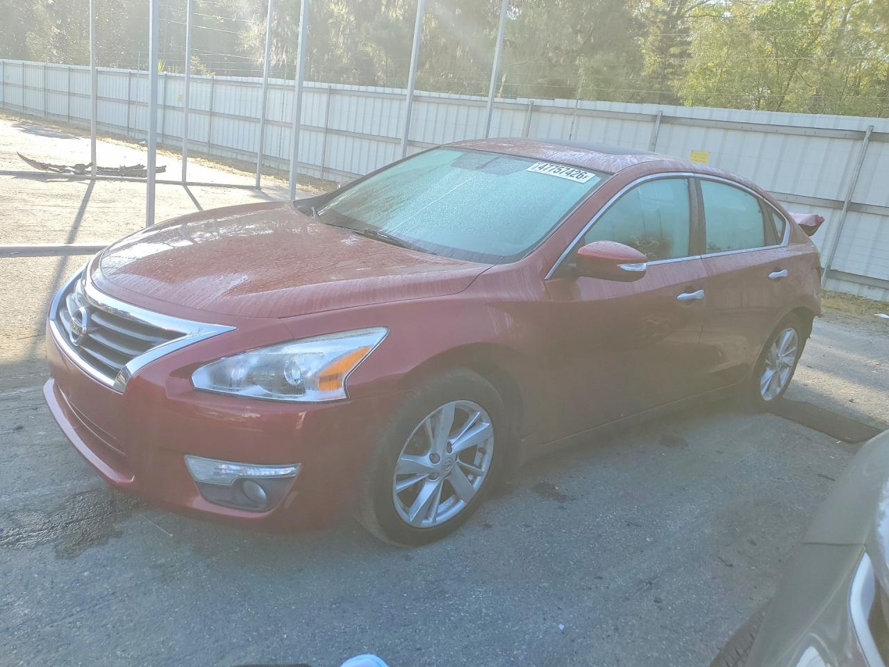 Salvage Nissan Altima Image