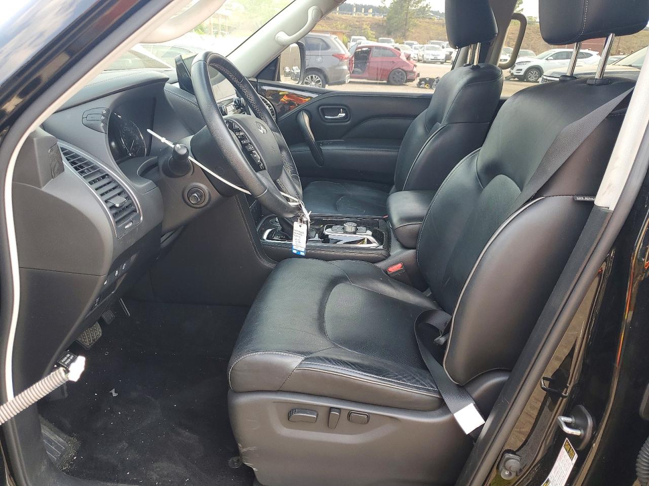 INFINITI Qx Luxe