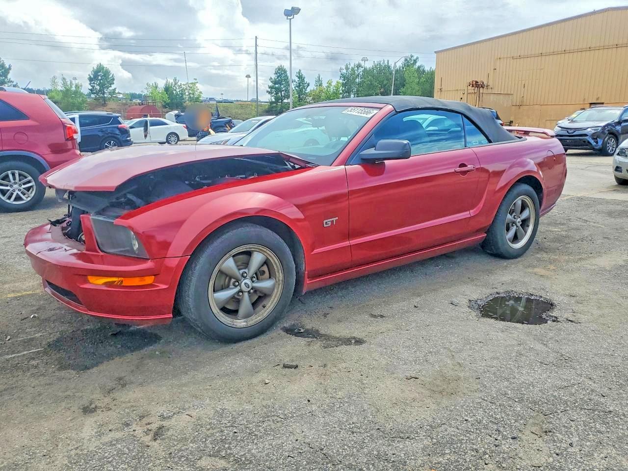 Salvage Ford Mustang Image