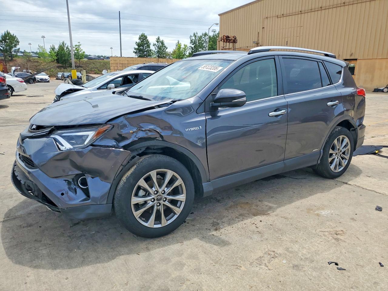 Salvage Toyota RAV4 Image