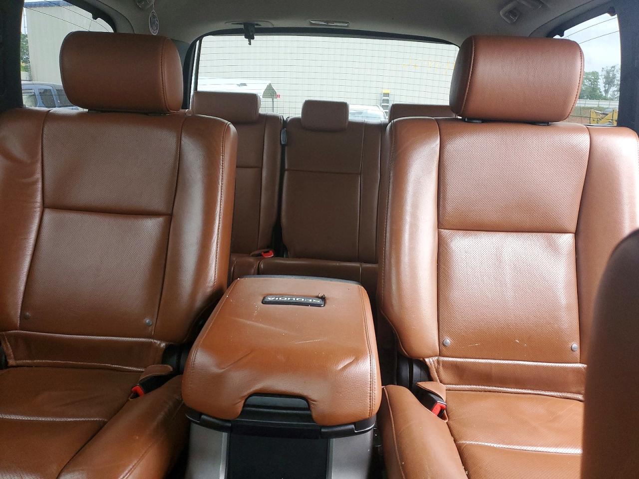Toyota Sequoia Platinum