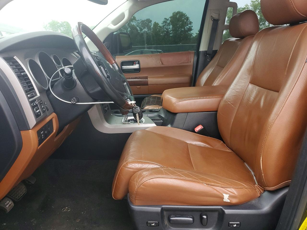 Toyota Sequoia Platinum