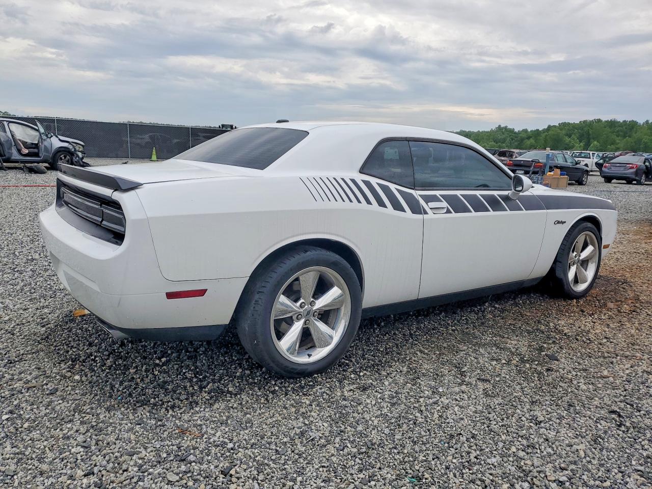 Dodge Challenger Sxt