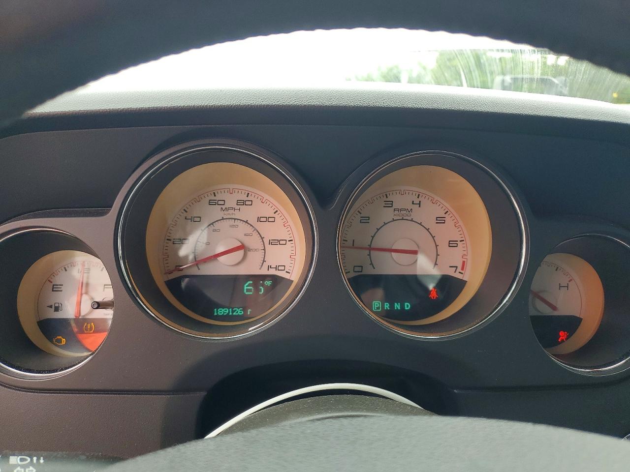 Dodge Challenger Sxt