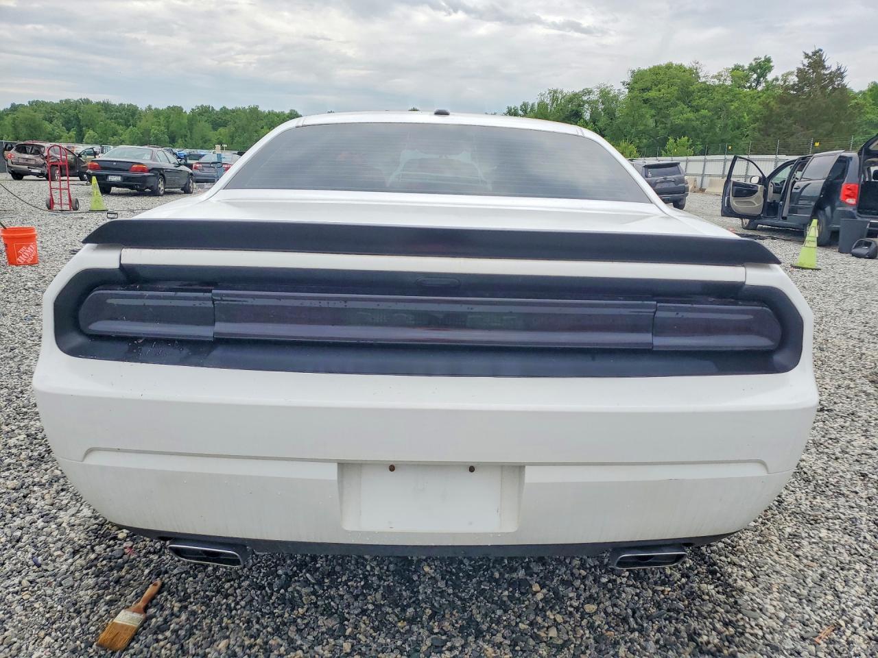 Dodge Challenger Sxt