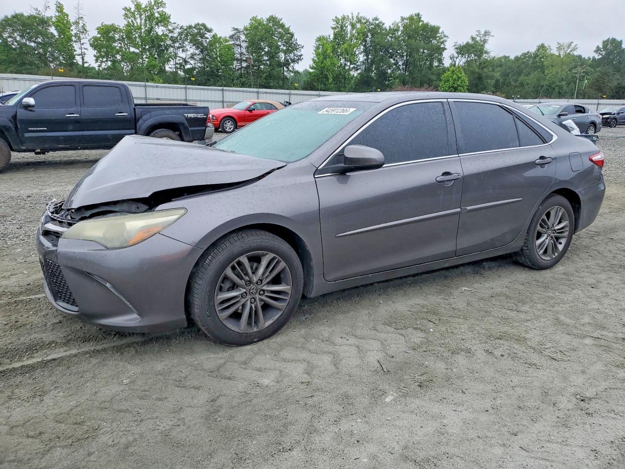 Salvage Toyota Camry Image