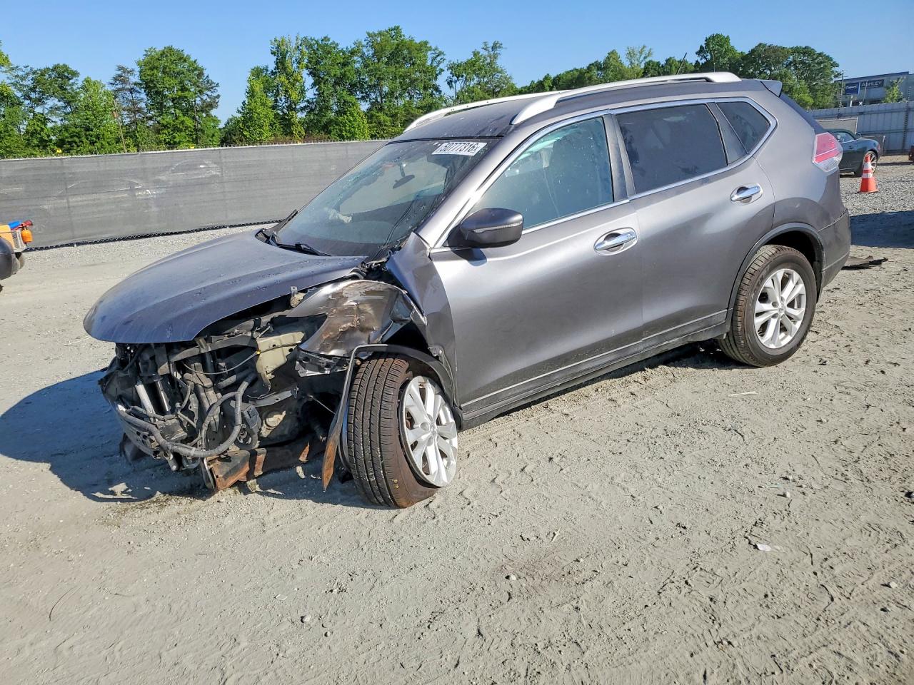 Salvage Nissan Rogue Image
