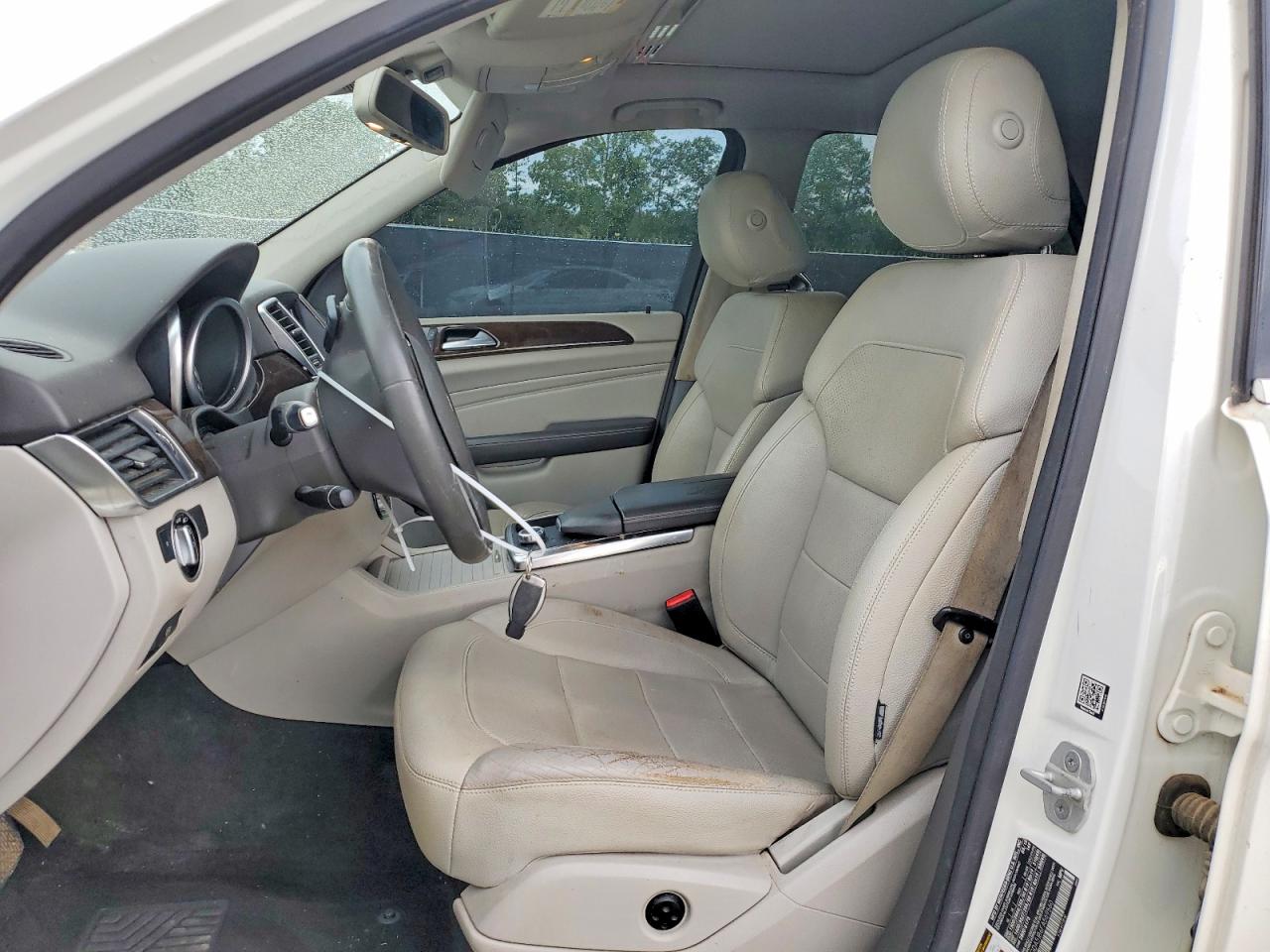 Mercedes-Benz M-Class 350