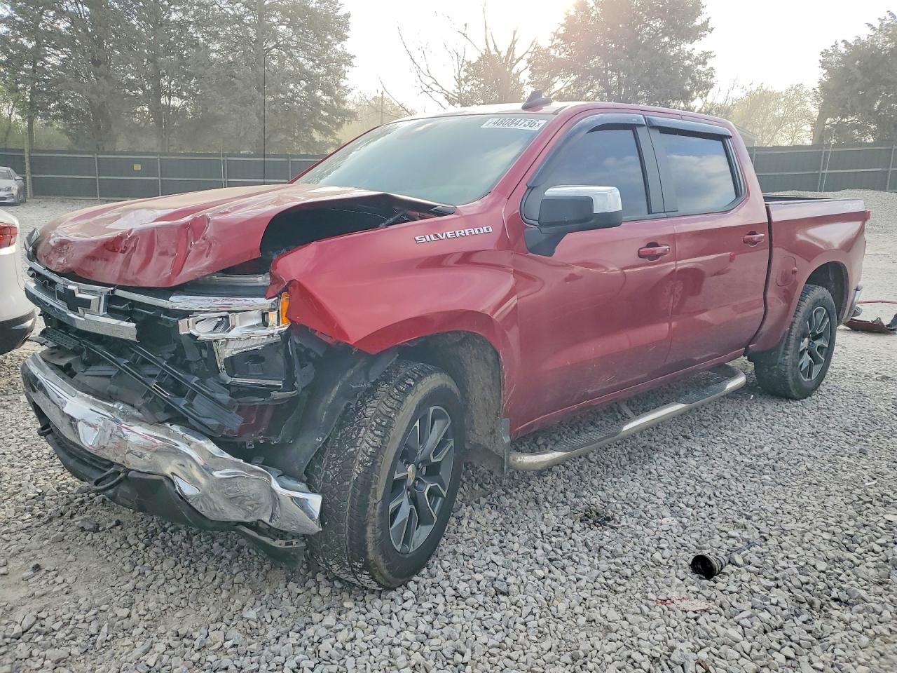 Salvage Chevrolet Silverado Image
