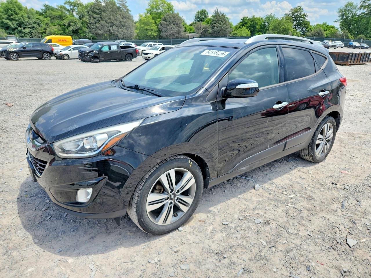 Salvage Hyundai TUCSON Image