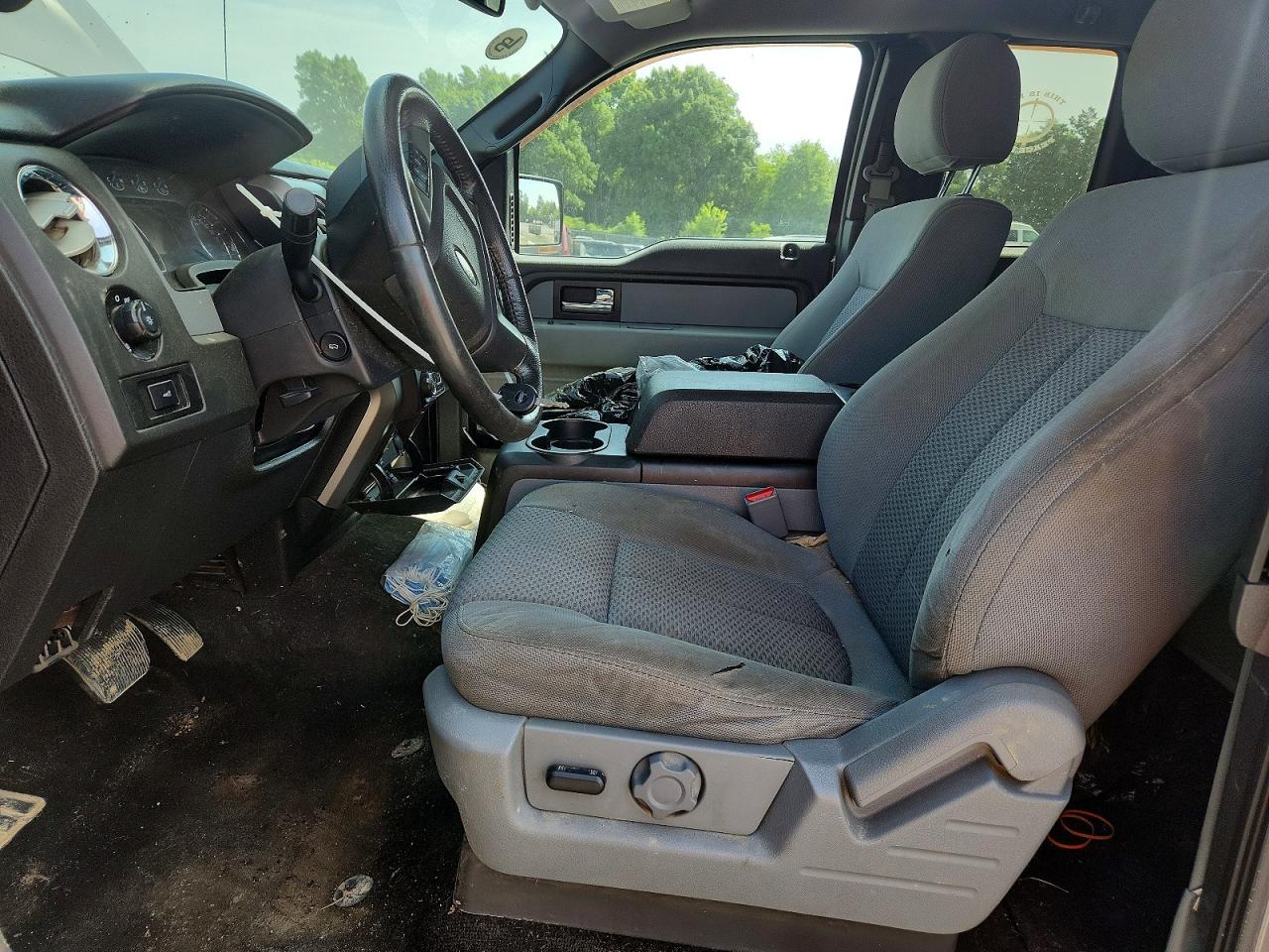 Ford F-150 Super Cab