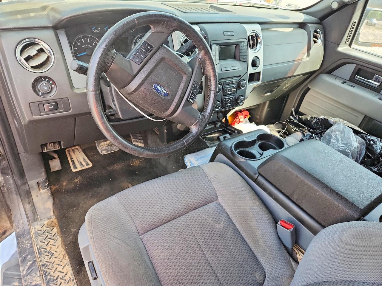 Ford F-150 Super Cab