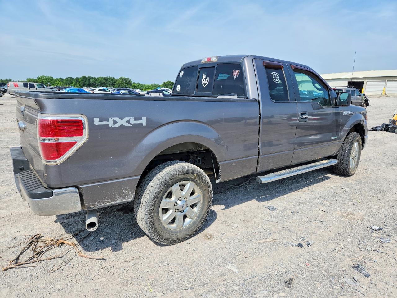 Ford F-150 Super Cab