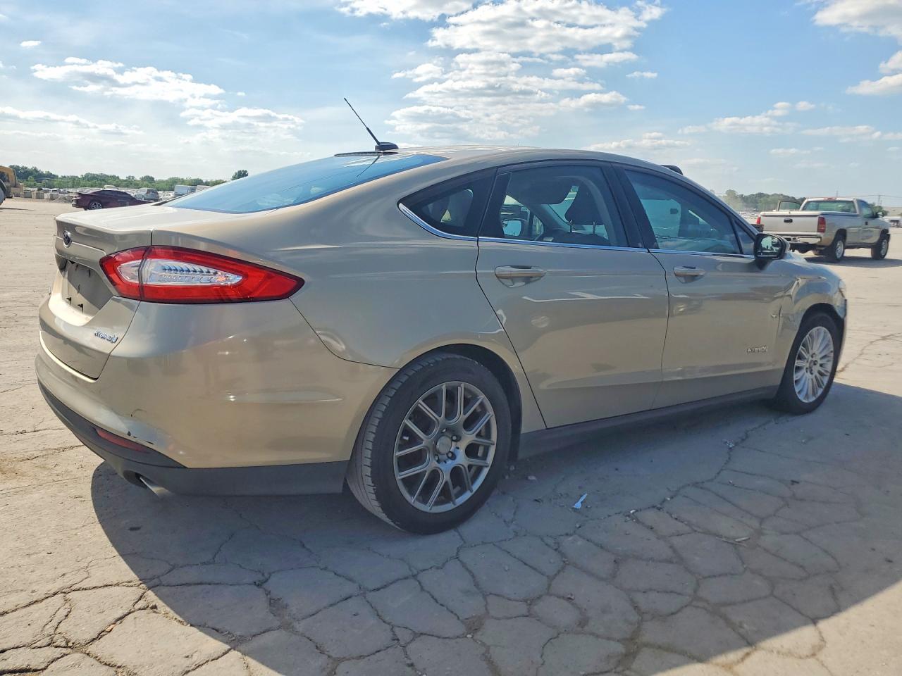 Ford Fusion S Hybrid