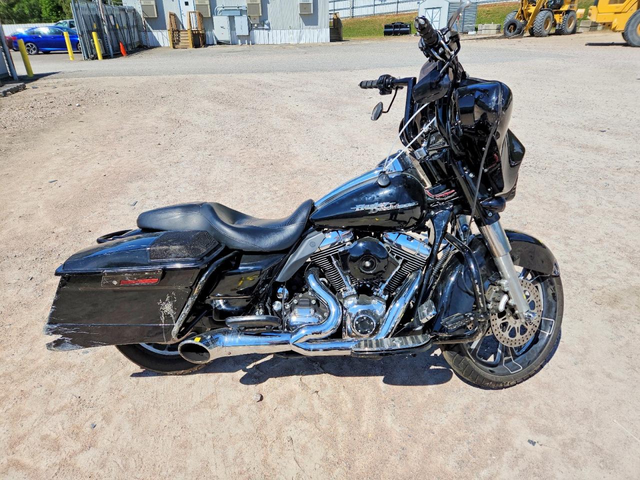 Salvage Harley-Davidson Fl Image