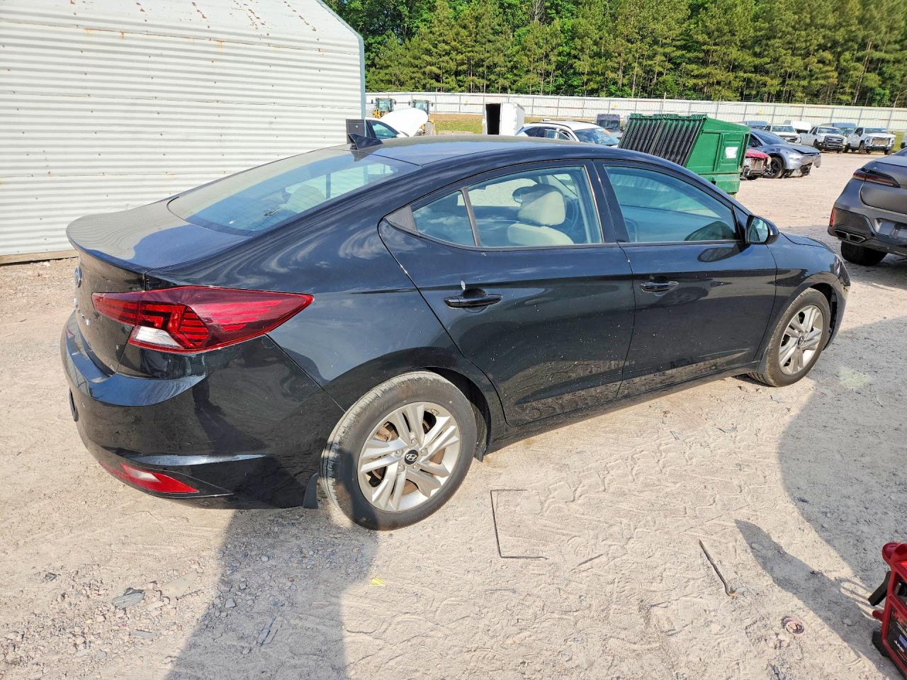 Hyundai ELANTRA Value Edition