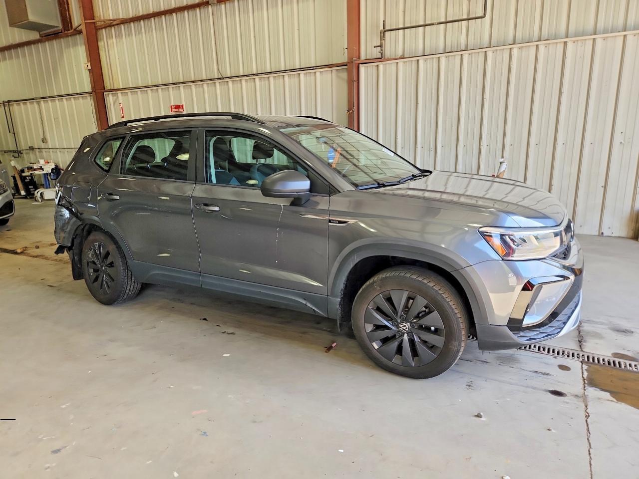 Volkswagen Taos S