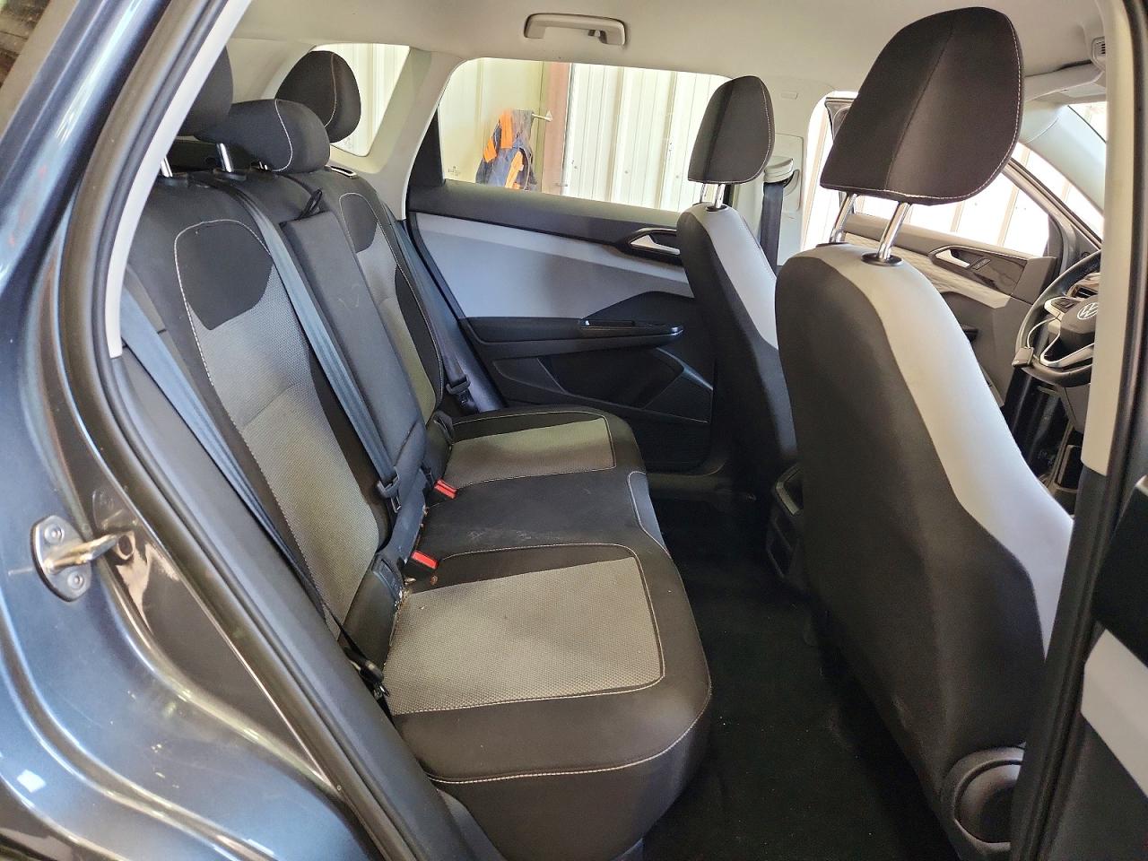 Volkswagen Taos S