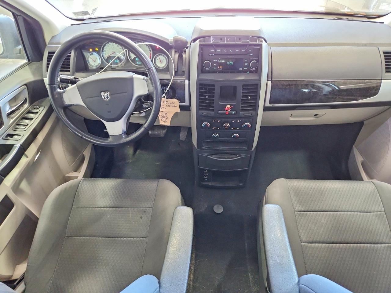 Dodge Caravan Sxt
